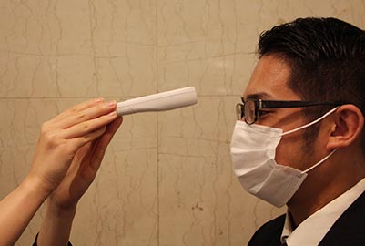 検温の実施